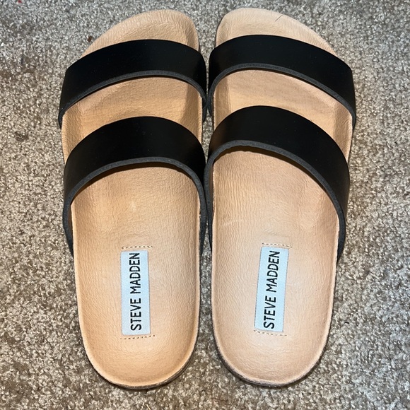 Steve Madden slide sandals - Picture 4 of 4